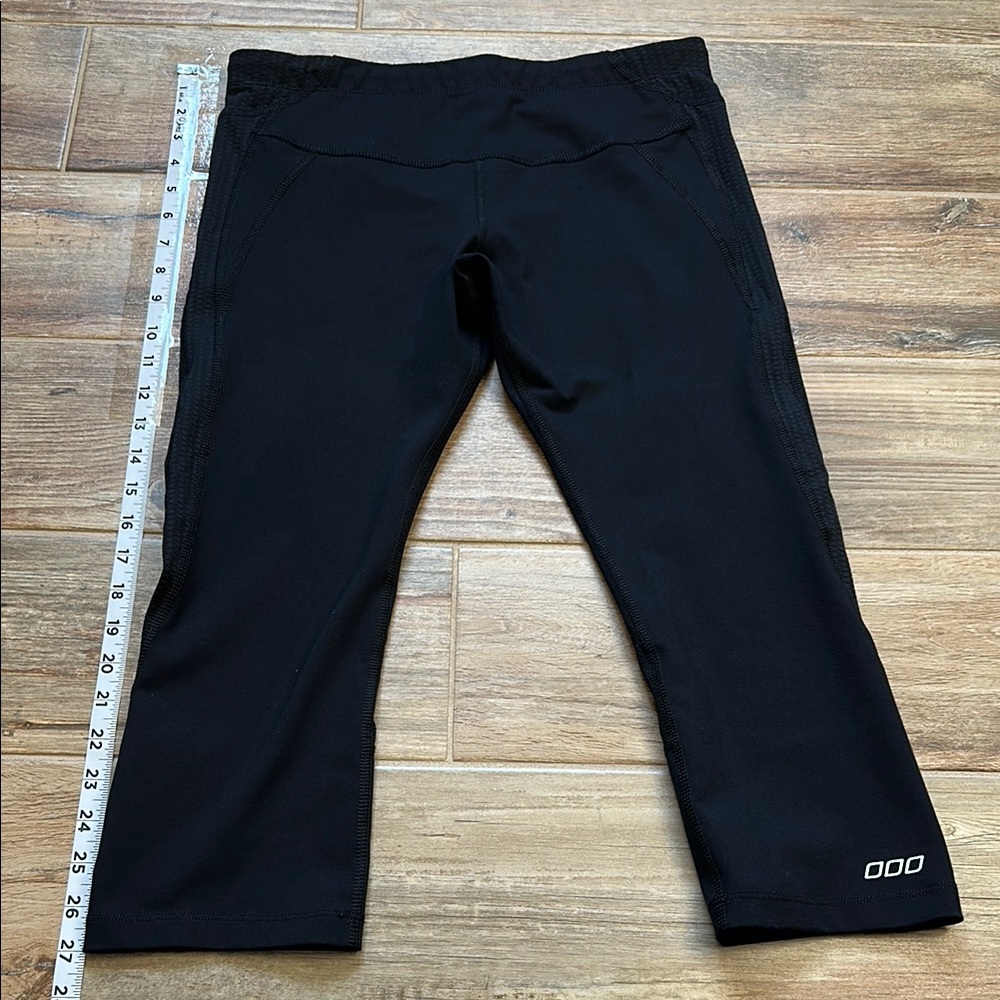 Women's Size Large Lorna Jane Black Performance Leggings